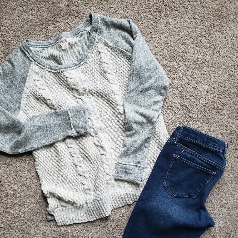 Sweater sweatshirt